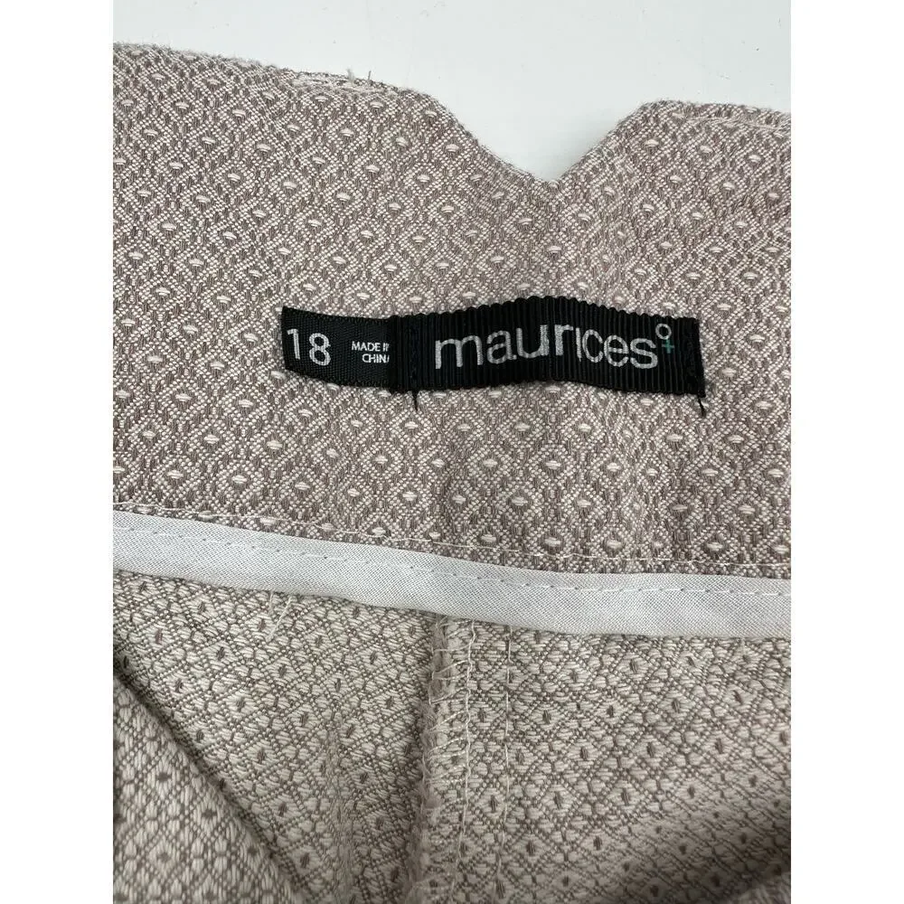 Maurices Smart Shorts Size 18 4.5" inseam - Picture 2 of 4